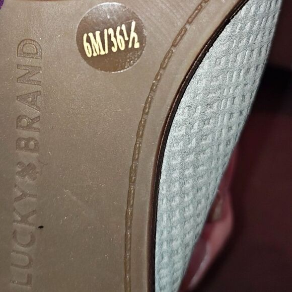 Women's LUCKY BRAND Grey Leather Baley Heeled Booties Ankle Boots US Size 6 - Picture 6 of 7